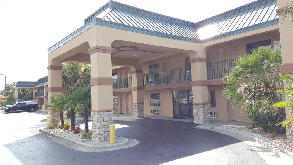 Super 8 By Wyndham Byron/South Macon Exterior foto